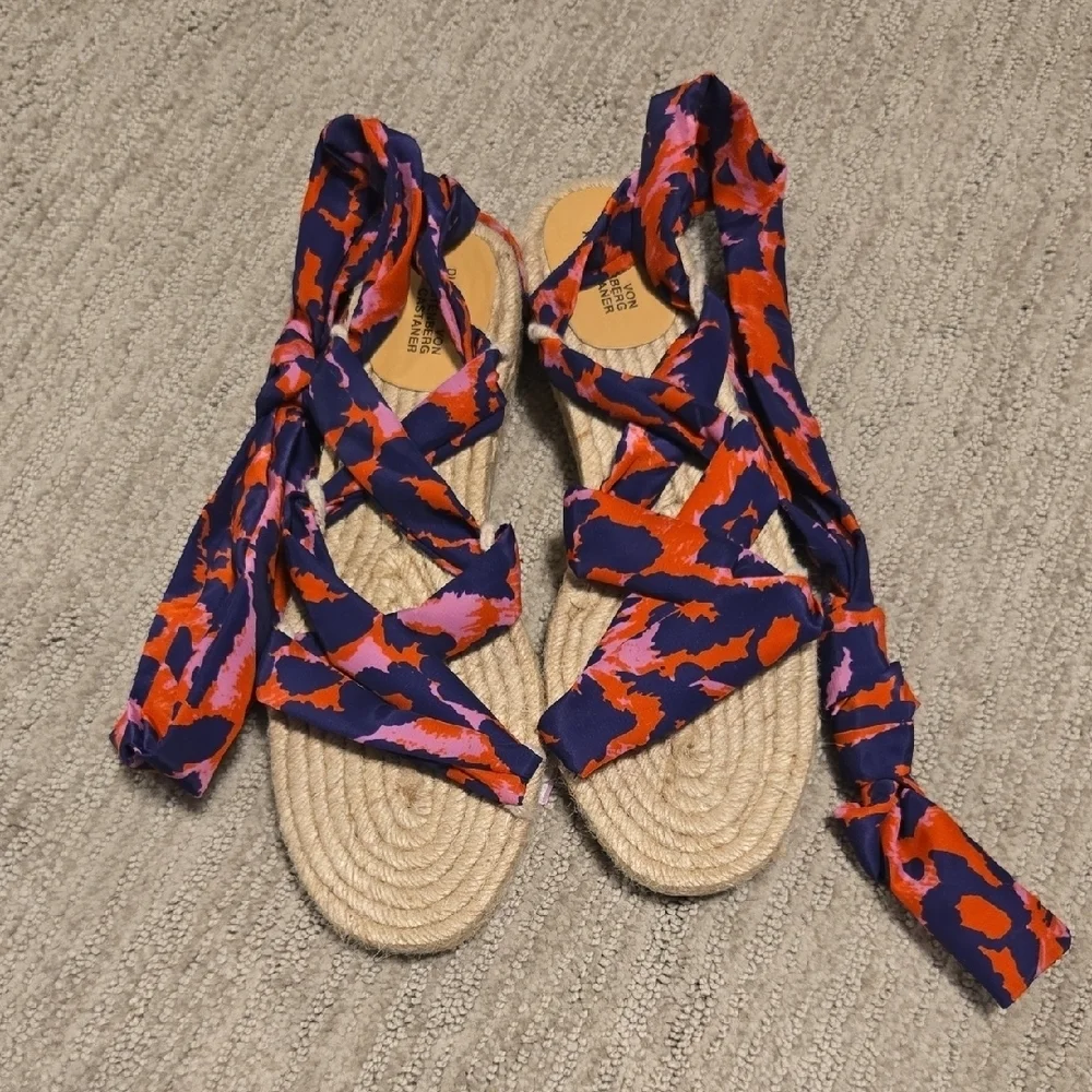 NWOT Diane Von Furstenberg X Castner Paloma Animal Print Espadrilles Rose Multi